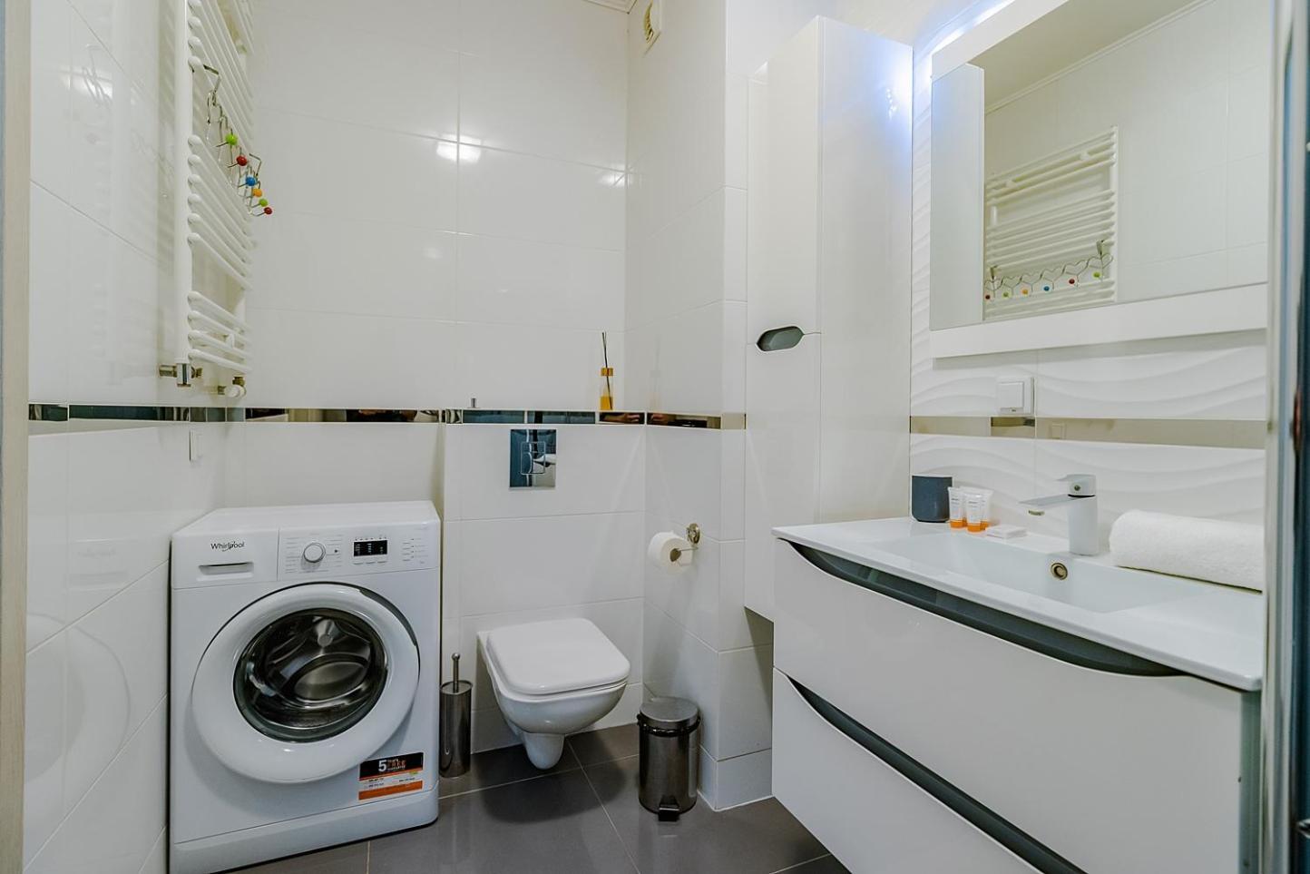 Family Apartment Zoliborz By Noclegi Renters Varsavia Esterno foto